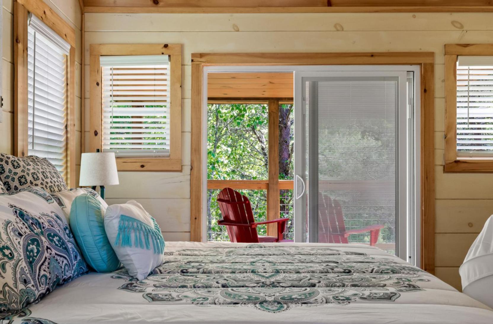Countryside Comfort By Ghosal Luxury Lodging Сивиървил Екстериор снимка