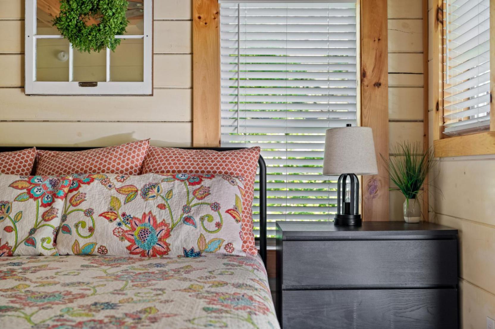 Countryside Comfort By Ghosal Luxury Lodging Сивиървил Екстериор снимка